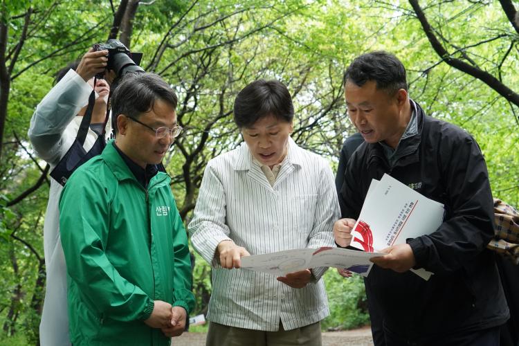 박은식 산림청장, “충남 홍성군 동서트레일 및 농촌체험휴양마을 현장 점검”