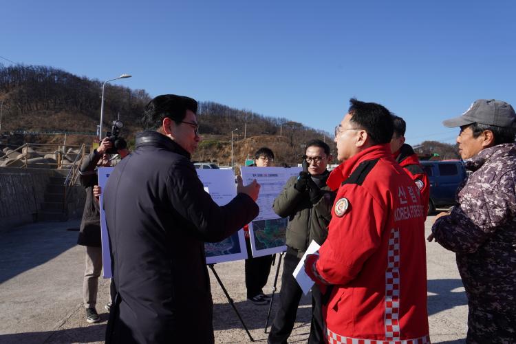 김인호 산림청장, “영덕·울진국유림관리소, 울진산림항공관리소 합동 산불대응훈련 점검”