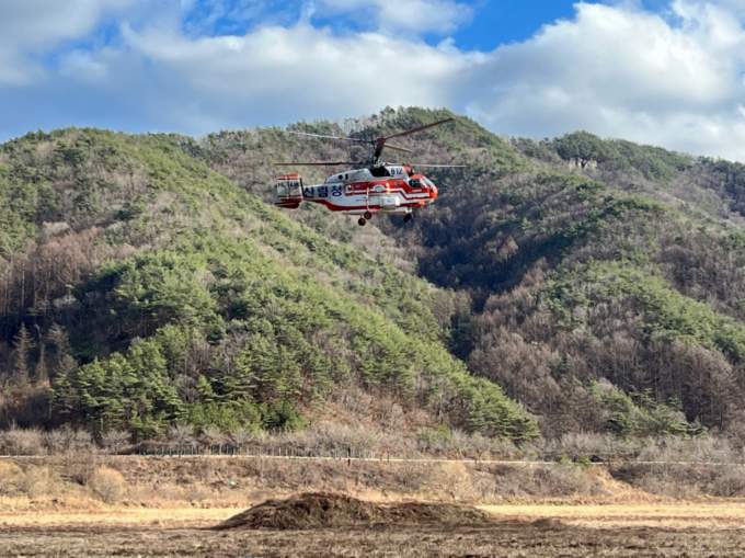 산림청 익산산림항공관리소, 헬기레펠 및 항공구조훈련 실시 이미지2